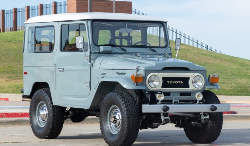 								1976 Toyota Land Cruiser FJ40 5-Speed full									