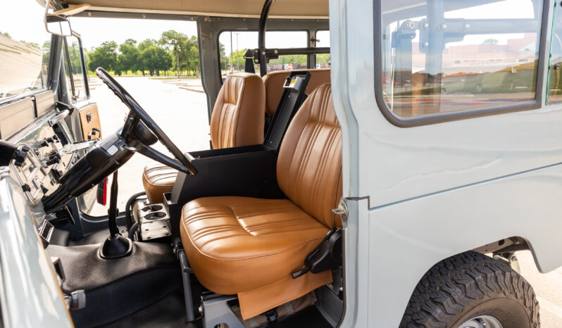 								1976 Toyota Land Cruiser FJ40 5-Speed full									