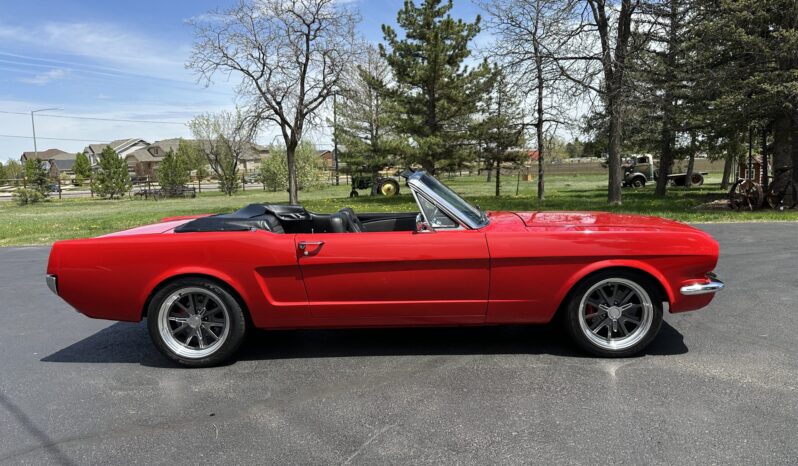								1966 Ford Mustang Convertible full									