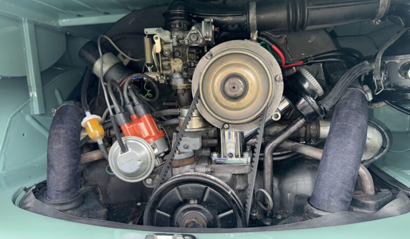 								1966 Volkswagen Type 2 Microbus 21-Window full									