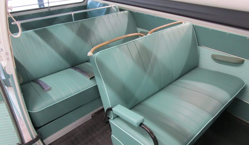 								1966 Volkswagen Type 2 Microbus 21-Window full									