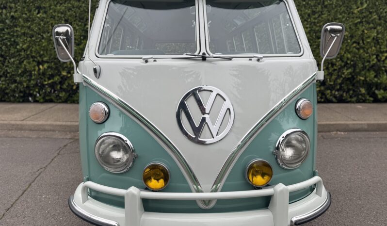 								1966 Volkswagen Type 2 Microbus 21-Window full									