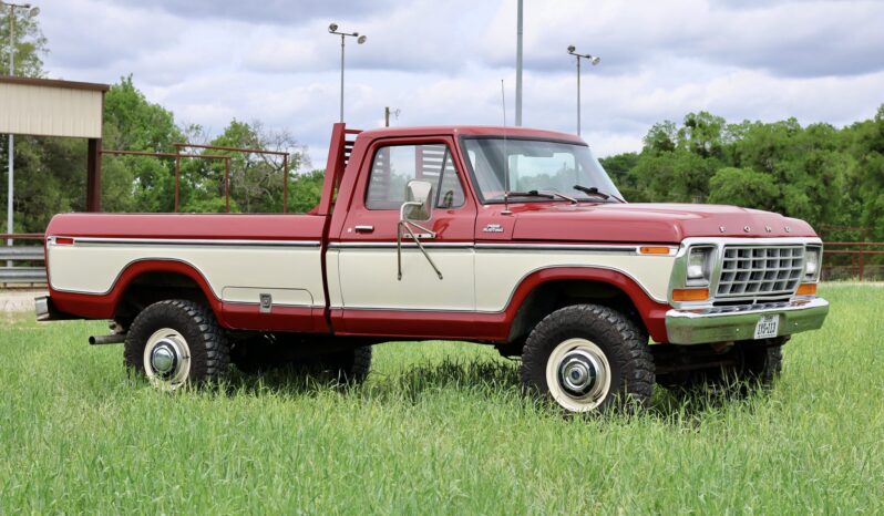 								1979 Ford F-350 Custom 4×4 4-Speed full									