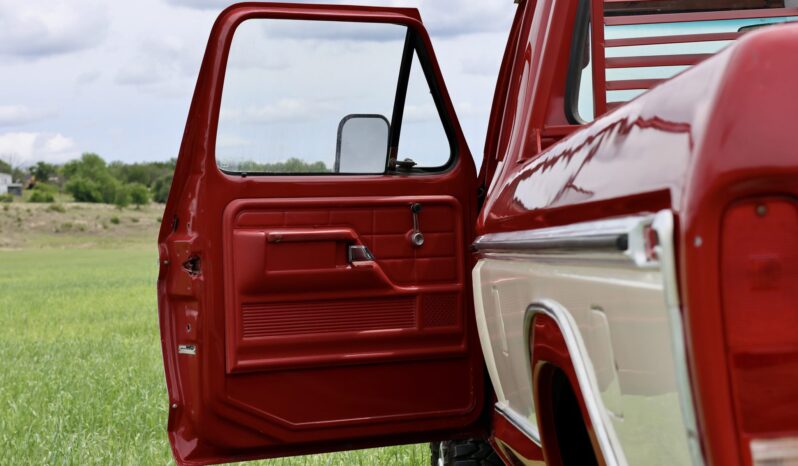 								1979 Ford F-350 Custom 4×4 4-Speed full									