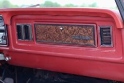 										1979 Ford F-350 Custom 4×4 4-Speed full									