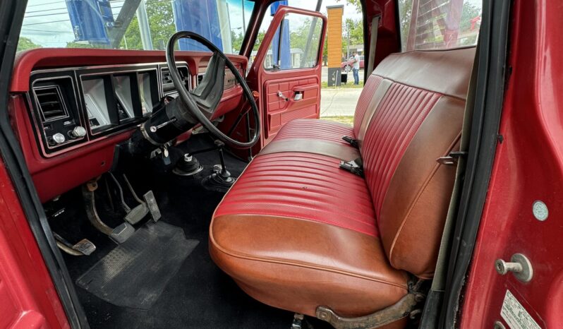 								1979 Ford F-350 Custom 4×4 4-Speed full									