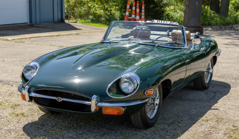 								1969 Jaguar E-Type Series II Roadster full									