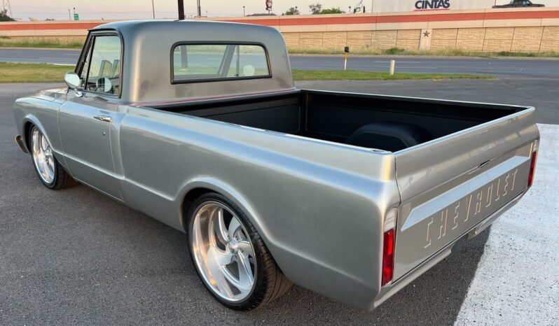 								1967 Chevrolet C10 Pickup full									