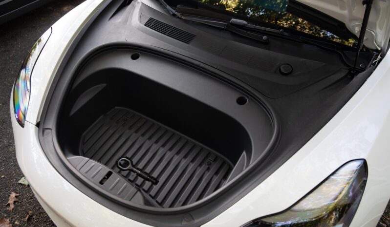 								2022 Tesla Model 3 Long Range AWD full									