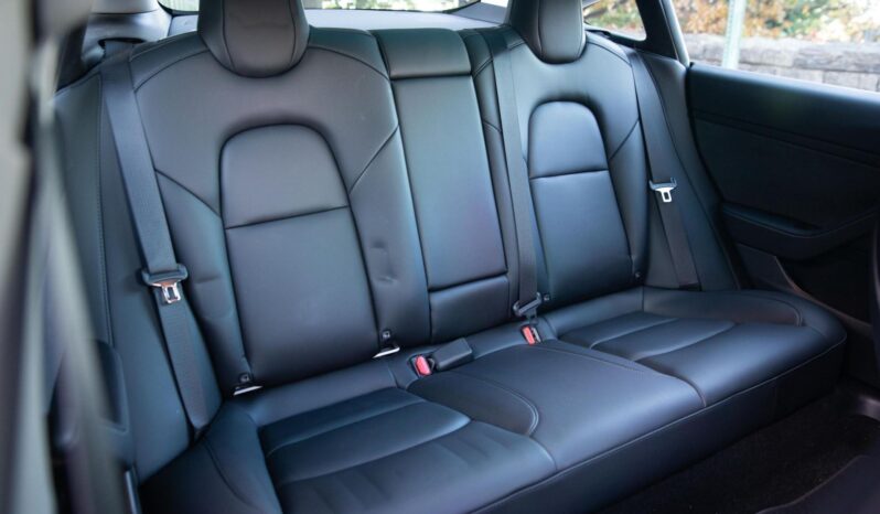 								2022 Tesla Model 3 Long Range AWD full									