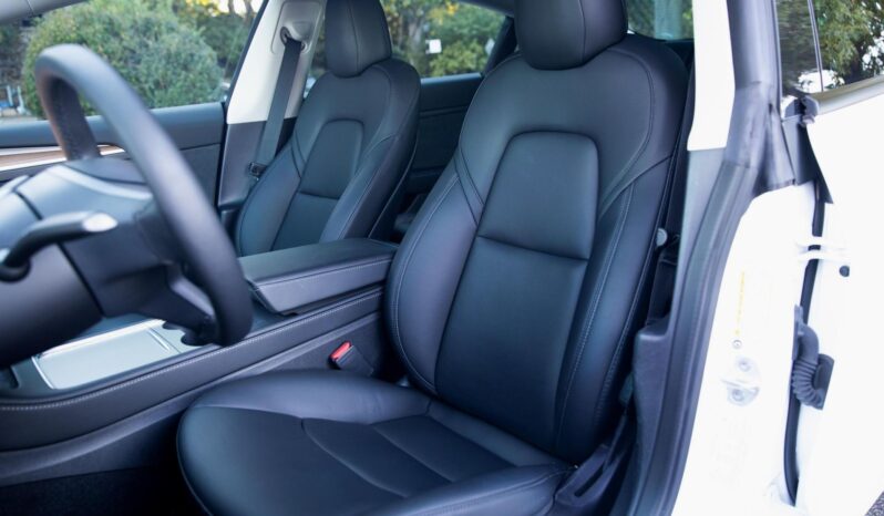 								2022 Tesla Model 3 Long Range AWD full									