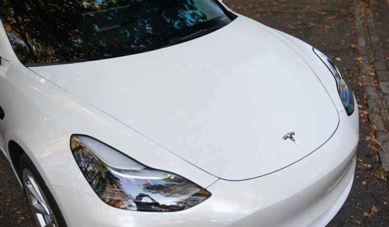 								2022 Tesla Model 3 Long Range AWD full									