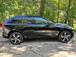 										2022 Volvo XC60 T8 R-Design Extended Range full									