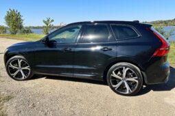 										2022 Volvo XC60 T8 R-Design Extended Range full									