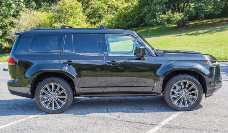 								2024 Lexus GX 550 Luxury+ full									
