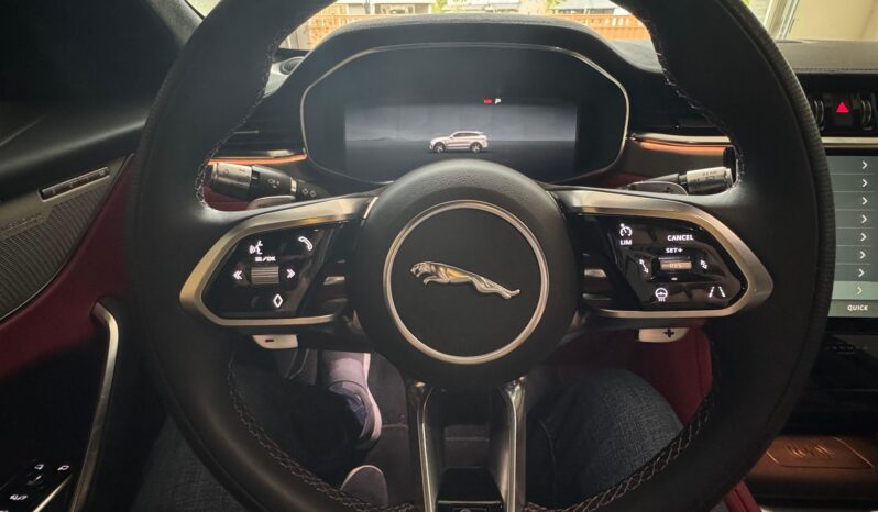								2022 Jaguar F-Pace SVR full									