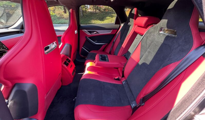 								2022 Jaguar F-Pace SVR full									