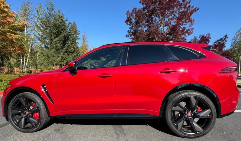 2022 Jaguar F-Pace SVR 1