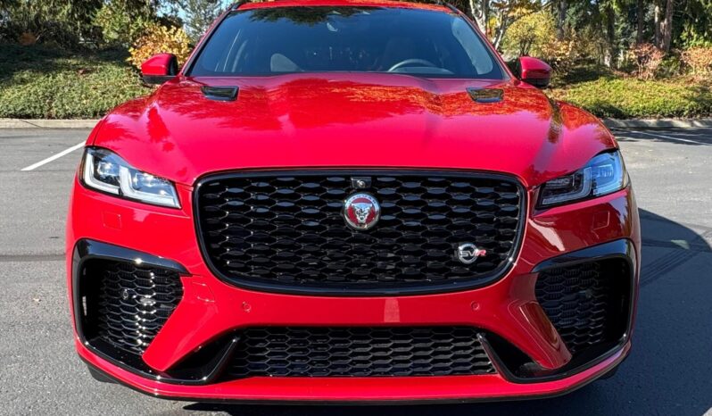 								2022 Jaguar F-Pace SVR full									