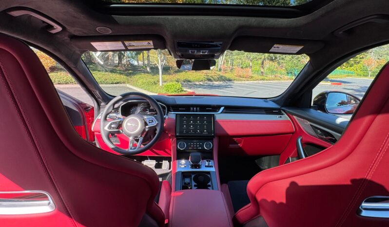 								2022 Jaguar F-Pace SVR full									