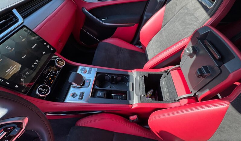 								2022 Jaguar F-Pace SVR full									