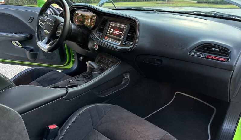 								2023 Dodge Challenger SRT Hellcat Jailbreak full									