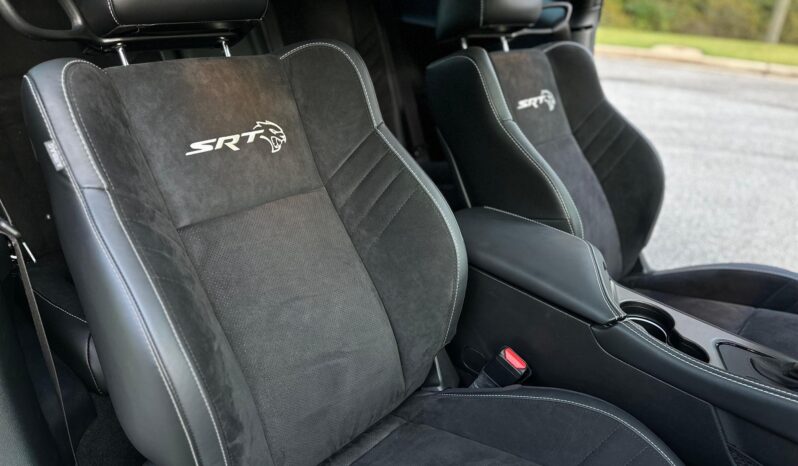 								2023 Dodge Challenger SRT Hellcat Jailbreak full									