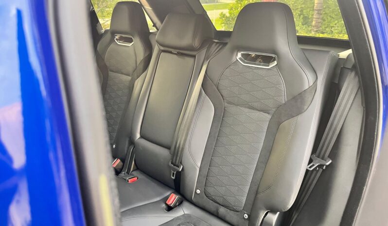 								2022 Range Rover Sport SVR Carbon Edition full									