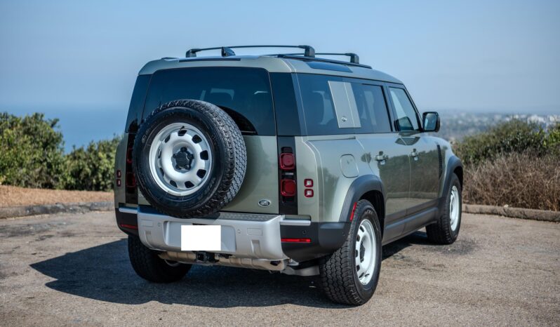 								2022 Land Rover Defender 110 S full									