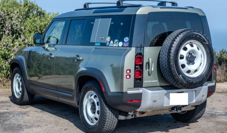 								2022 Land Rover Defender 110 S full									