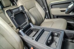 										2022 Land Rover Defender 110 S full									