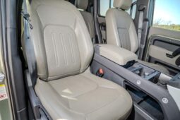										2022 Land Rover Defender 110 S full									
