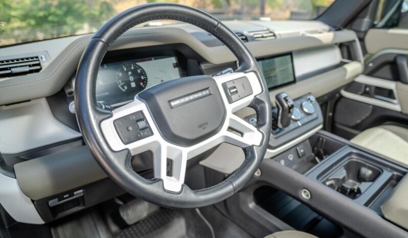 								2022 Land Rover Defender 110 S full									