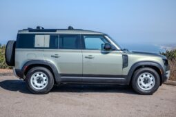 										2022 Land Rover Defender 110 S full									
