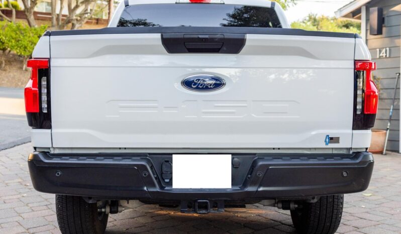 								2023 Ford F-150 Lightning full									