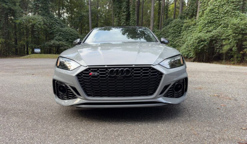 								2023 Audi RS5 Sportback full									