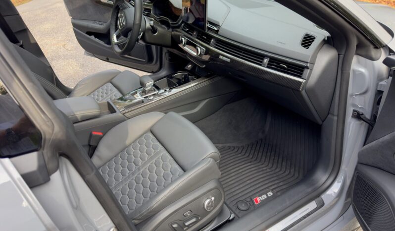 								2023 Audi RS5 Sportback full									