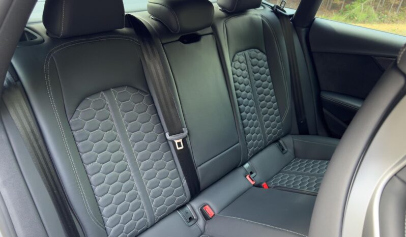 								2023 Audi RS5 Sportback full									