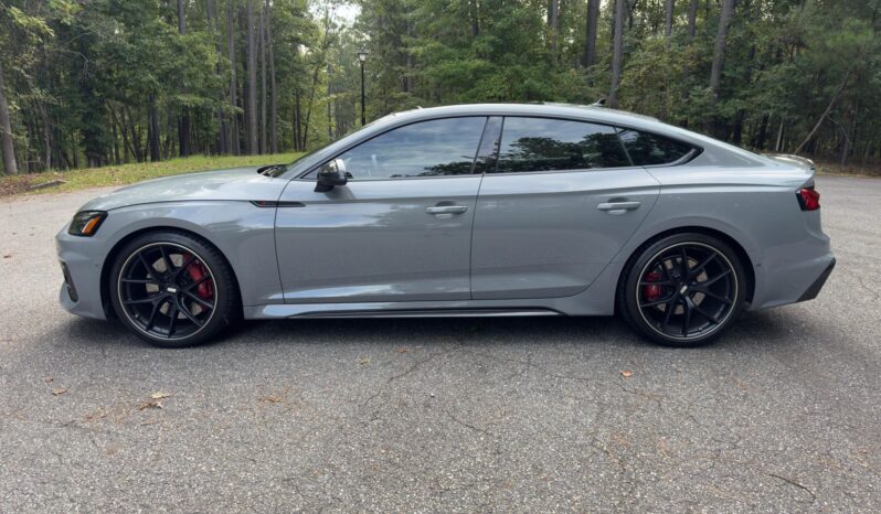 								2023 Audi RS5 Sportback full									