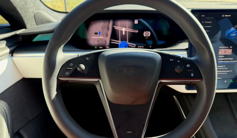 								2023 Tesla Model S Plaid full									
