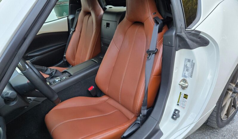 								2022 Mazda MX-5 Miata RF Grand Touring full									
