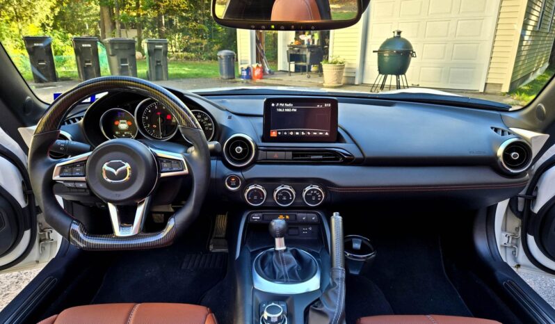 								2022 Mazda MX-5 Miata RF Grand Touring full									