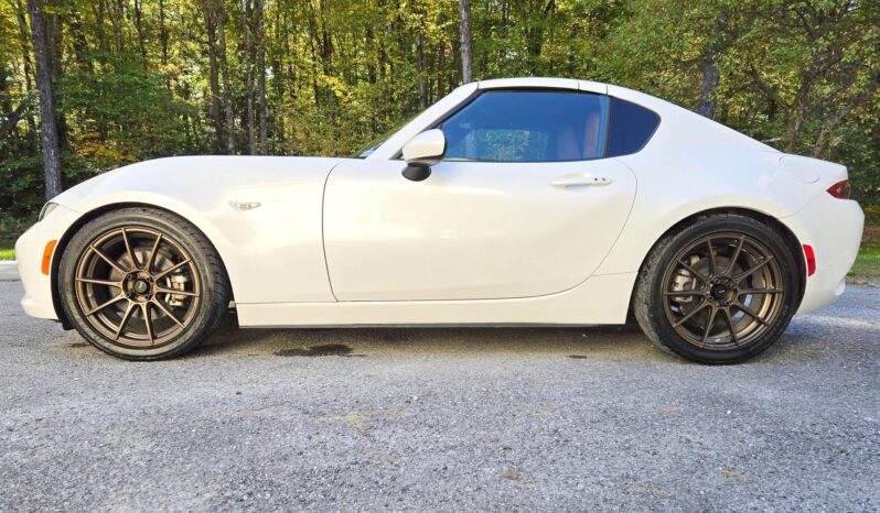 2022 Mazda MX-5 Miata RF Grand Touring 1