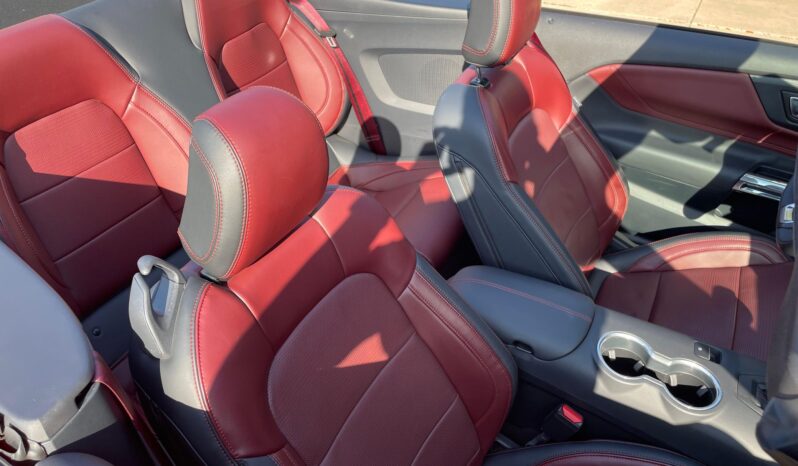 								2024 Ford Mustang GT Premium Convertible full									