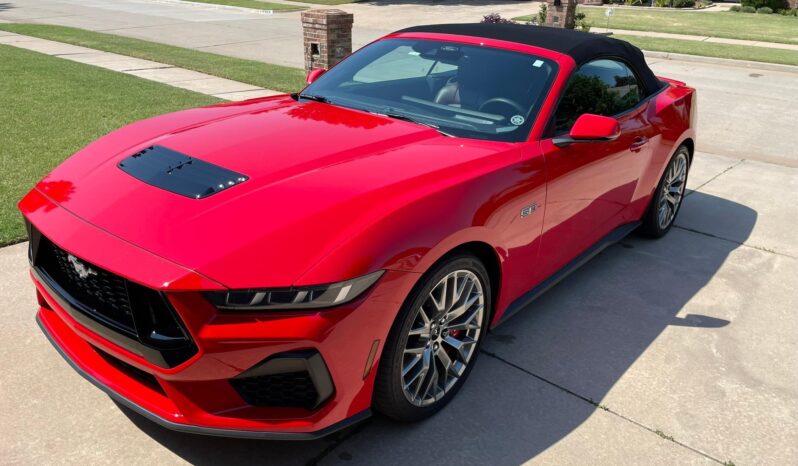 								2024 Ford Mustang GT Premium Convertible full									