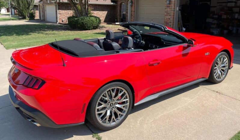 								2024 Ford Mustang GT Premium Convertible full									