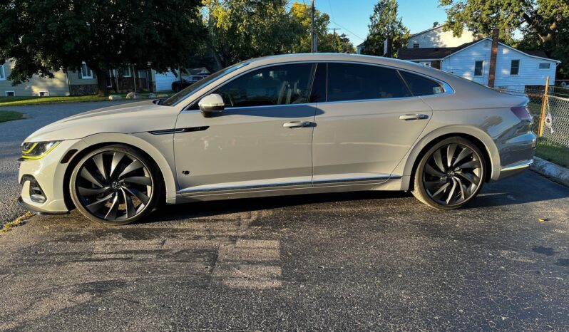 2023 Volkswagen Arteon SEL R-Line 1