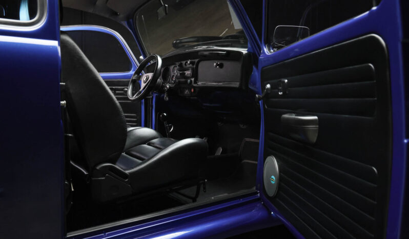 								1970 Volkswagen Beetle 5-Speed full									