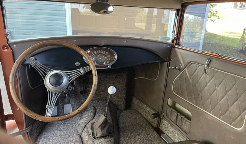 								1929 Ford Model A Tudor Sedan 5-Speed full									
