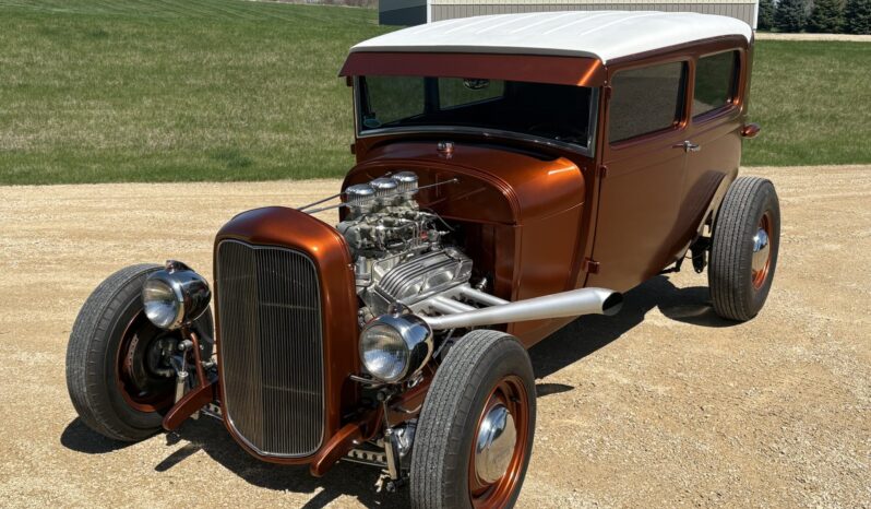 								1929 Ford Model A Tudor Sedan 5-Speed full									